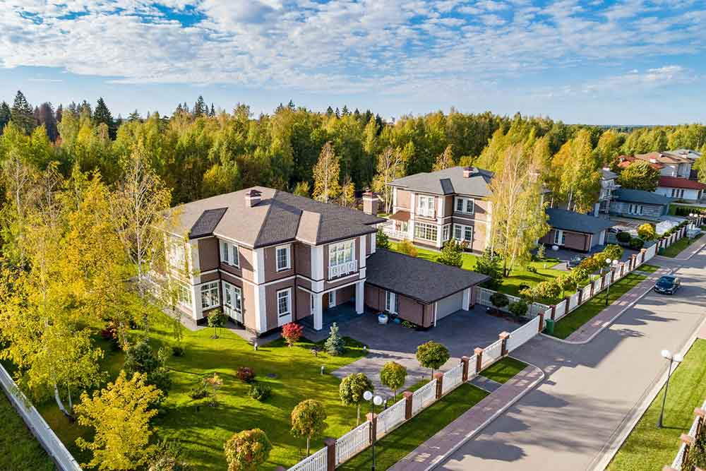 Особенности жизни в современном коттеджном поселке