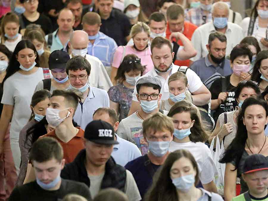 Россиян предупредили о риске скорой вспышки COVID-19 в стране