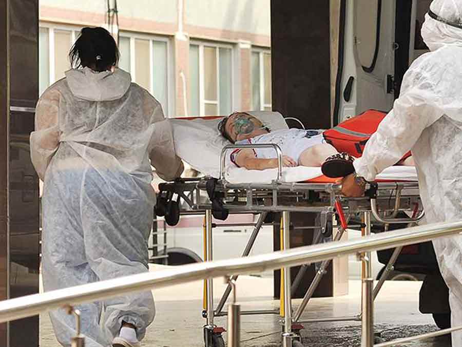 Врач объявил о мгновенной тяжеленной форме “дельта”-штамма COVID-19