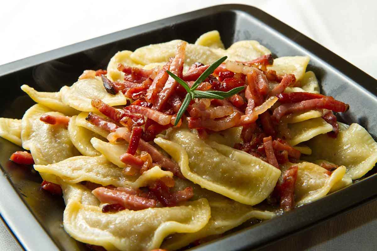 Касончелли, типичная паста ломбардских традиций