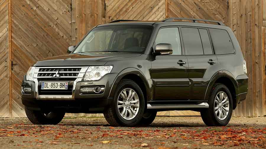 Подготовка к снятию бензобака Mitsubishi Pajero