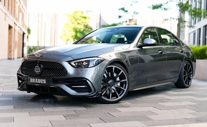 Brabus тонко настроил новый Mercedes C-Class, модифицировав седан и универсал