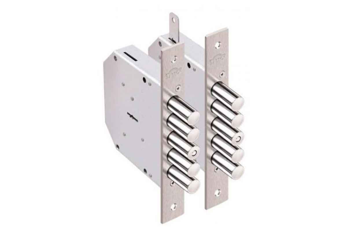 Что такое врезной замок?