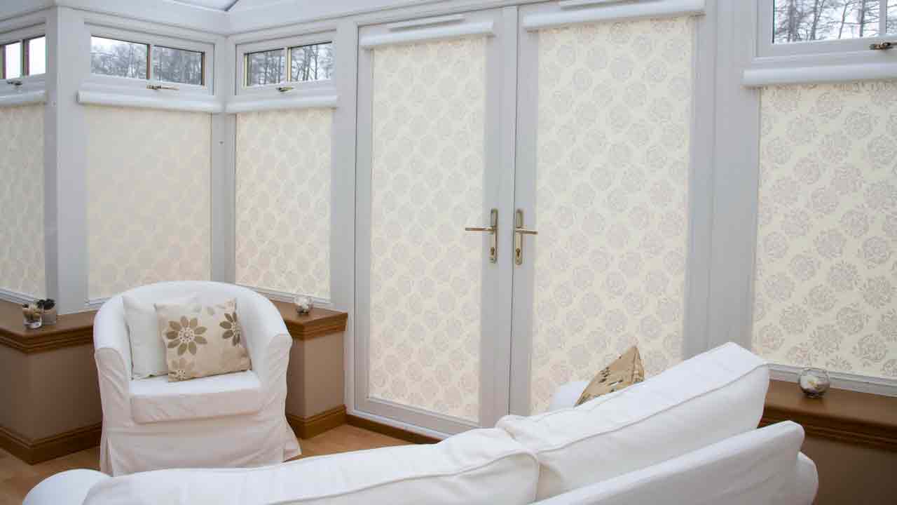 Преимущества кассетных рулонных штор