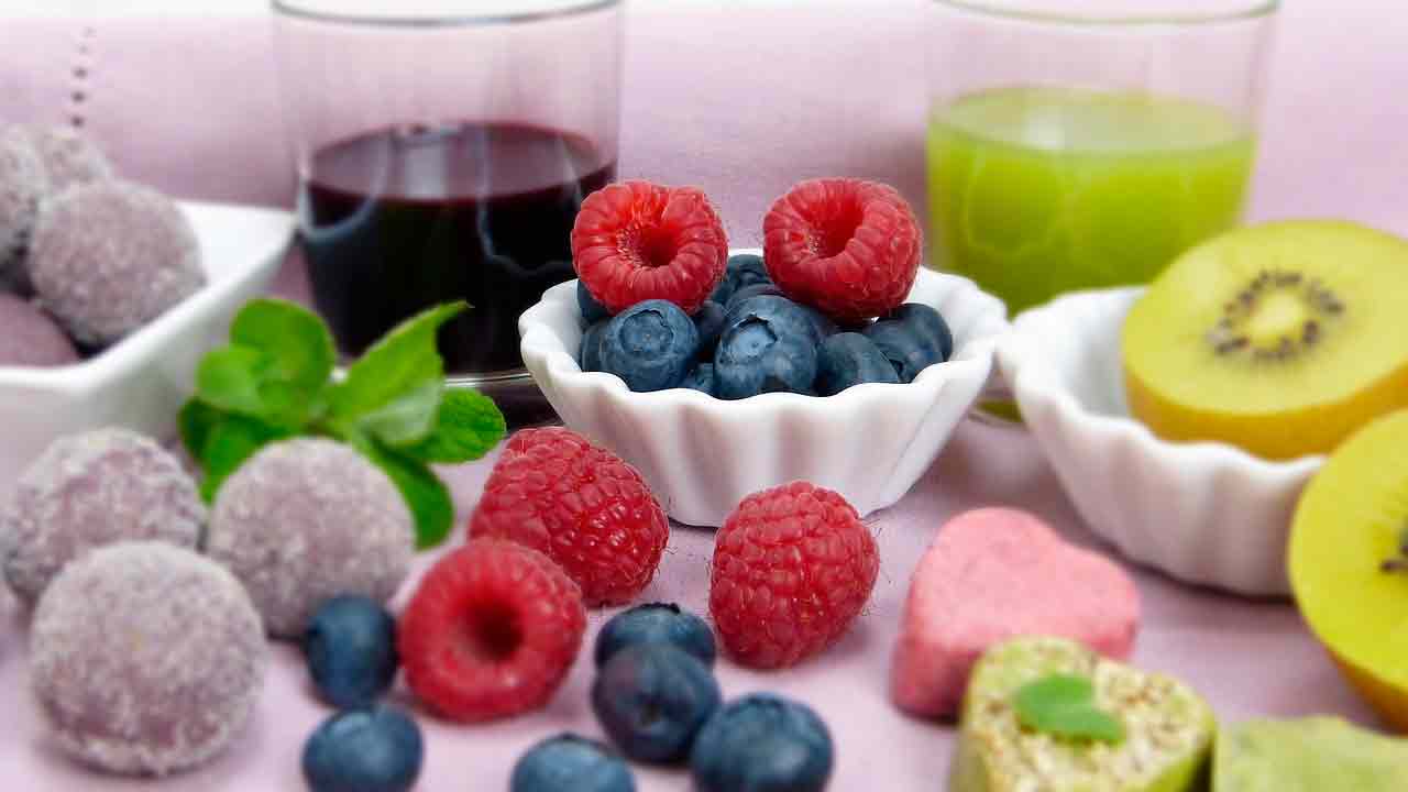 Лучшие напитки по мнению диетолога. Они помогают сжигать жир