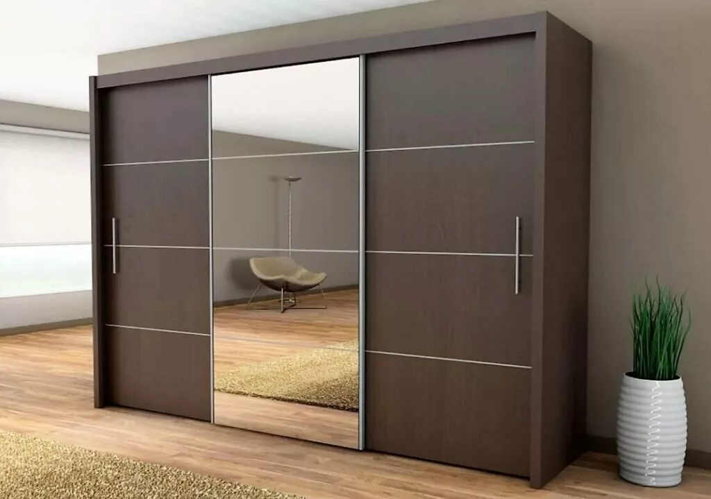 Какая оптимальная глубина шкафа для одежды?