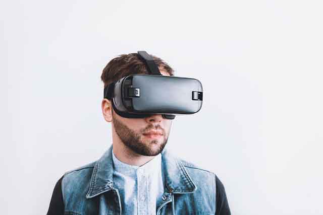 Что такое VR и как его можно использовать?